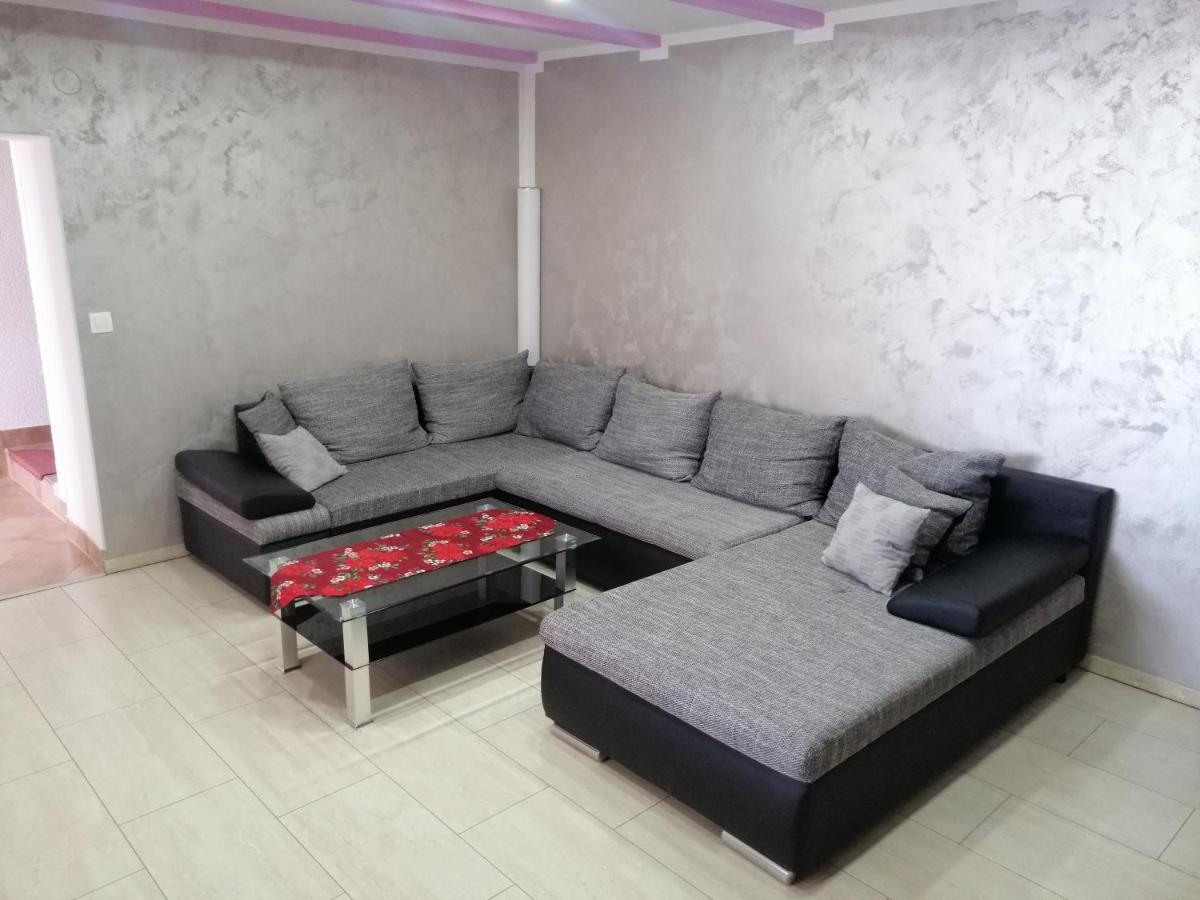 Apartment Goran&Nela Umag Bagian luar foto