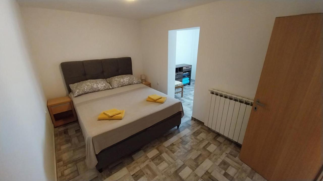 Apartment Goran&Nela Umag Bagian luar foto