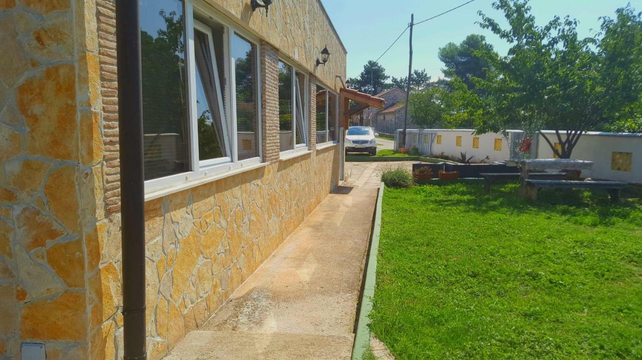 Apartment Goran&Nela Umag Bagian luar foto