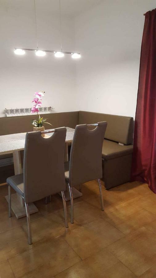 Apartment Goran&Nela Umag Bagian luar foto